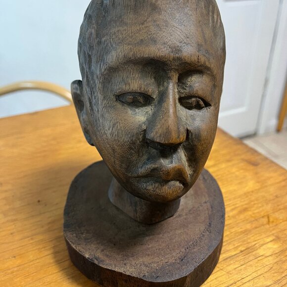 Hand carved sculptural head - Picture 5 of 6